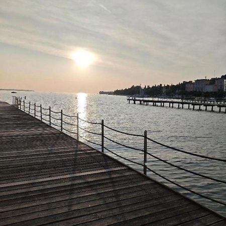 Вилла Floating House - Sunset Порторож Экстерьер фото